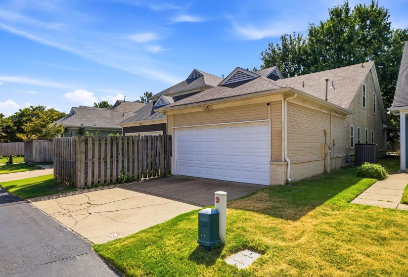 1282 ISLAND PL, Memphis, Tennessee 38103, 3 Bedroom Bedrooms, 8 Room Rooms,2.1 BathroomBathrooms,Residential,For Sale,ISLAND,0,10229272