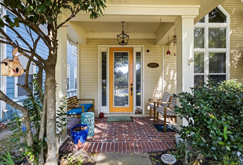 1282 ISLAND PL, Memphis, Tennessee 38103, 3 Bedroom Bedrooms, 8 Room Rooms,2.1 BathroomBathrooms,Residential,For Sale,ISLAND,0,10229272