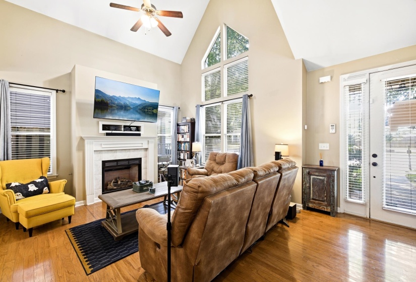 1282 ISLAND PL, Memphis, Tennessee 38103, 3 Bedroom Bedrooms, 8 Room Rooms,2.1 BathroomBathrooms,Residential,For Sale,ISLAND,0,10229272