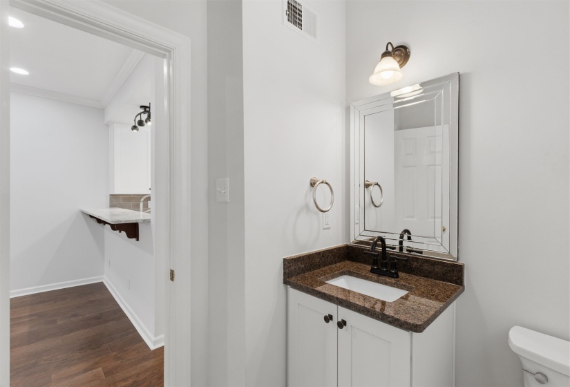 79 HARBOR VILLAGE DR, Memphis, Tennessee 38103, 2 Bedroom Bedrooms, 6 Room Rooms,2.1 BathroomBathrooms,Residential,For Sale,HARBOR VILLAGE,0,10229273