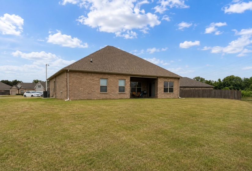 7404 BARRETT OAKS CV, Millington, Tennessee 38053, 4 Bedroom Bedrooms, 6 Room Rooms,2 BathroomBathrooms,Residential,For Sale,BARRETT OAKS,0,10229274