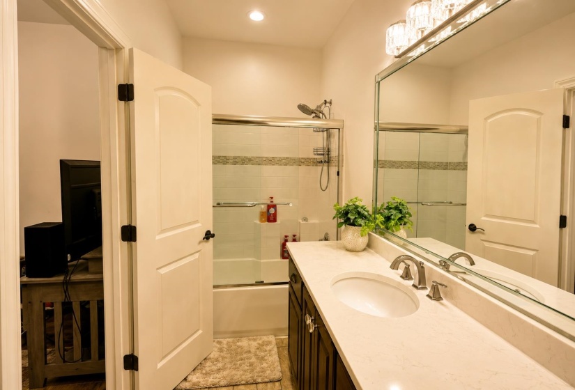 35 KNOTTY OAKS DR, Counce, Tennessee 38326, 5 Bedroom Bedrooms, 14 Room Rooms,4.1 BathroomBathrooms,Residential,For Sale,KNOTTY OAKS,0,10229276