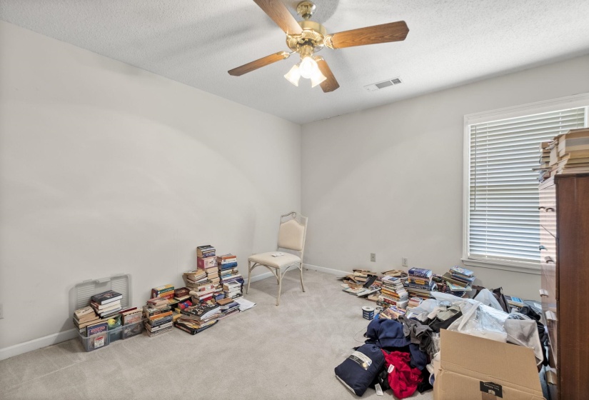 8977 CHIMNEYROCK BLVD, Memphis, Tennessee 38016, 5 Bedroom Bedrooms, 9 Room Rooms,3 BathroomBathrooms,Residential,For Sale,CHIMNEYROCK,0,10229277