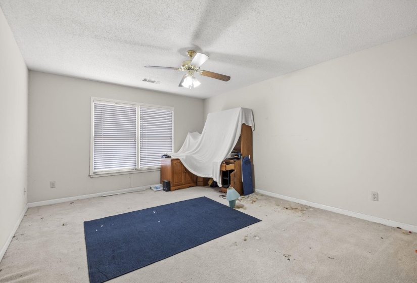 8977 CHIMNEYROCK BLVD, Memphis, Tennessee 38016, 5 Bedroom Bedrooms, 9 Room Rooms,3 BathroomBathrooms,Residential,For Sale,CHIMNEYROCK,0,10229277