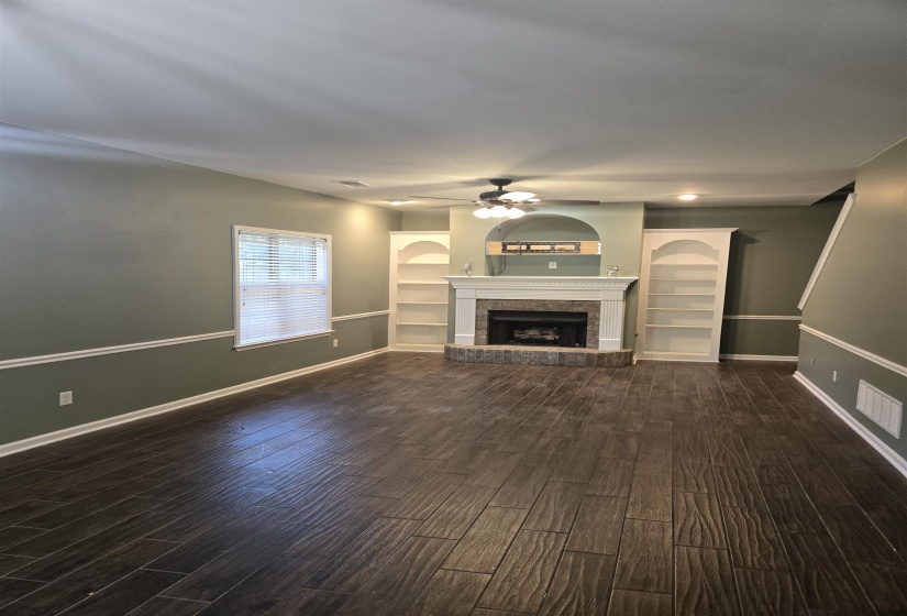 6573 LOGWOOD CV, Bartlett, Tennessee 38002, 4 Bedroom Bedrooms, 8 Room Rooms,3 BathroomBathrooms,Residential,For Sale,LOGWOOD,0,10229278