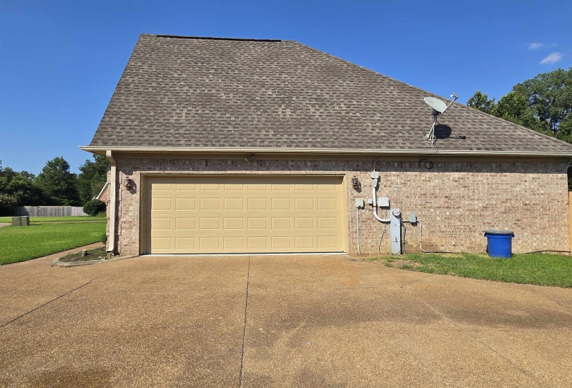 6573 LOGWOOD CV, Bartlett, Tennessee 38002, 4 Bedroom Bedrooms, 8 Room Rooms,3 BathroomBathrooms,Residential,For Sale,LOGWOOD,0,10229278
