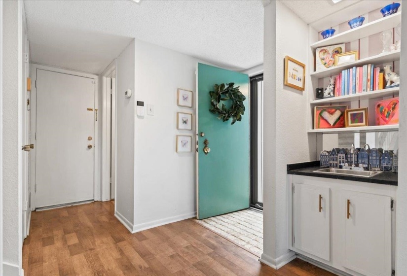 4787 TOWERING OAKS DR, Memphis, Tennessee 38117, 2 Bedroom Bedrooms, 6 Room Rooms,1.1 BathroomBathrooms,Residential,For Sale,TOWERING OAKS,0,10229280