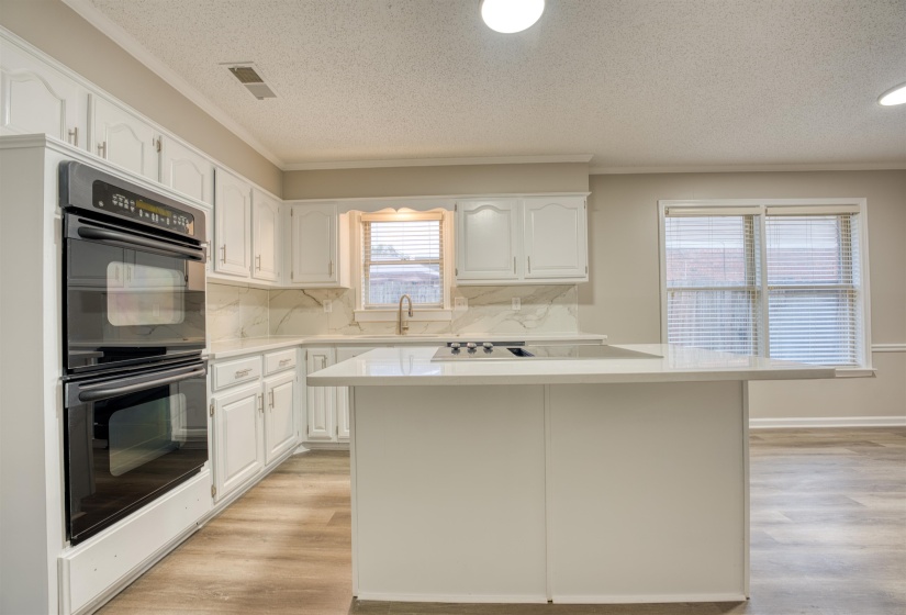 8747 GRANDBURY PL, Memphis, Tennessee 38016, 4 Bedroom Bedrooms, 7 Room Rooms,2.1 BathroomBathrooms,Residential,For Sale,GRANDBURY,0,10229282