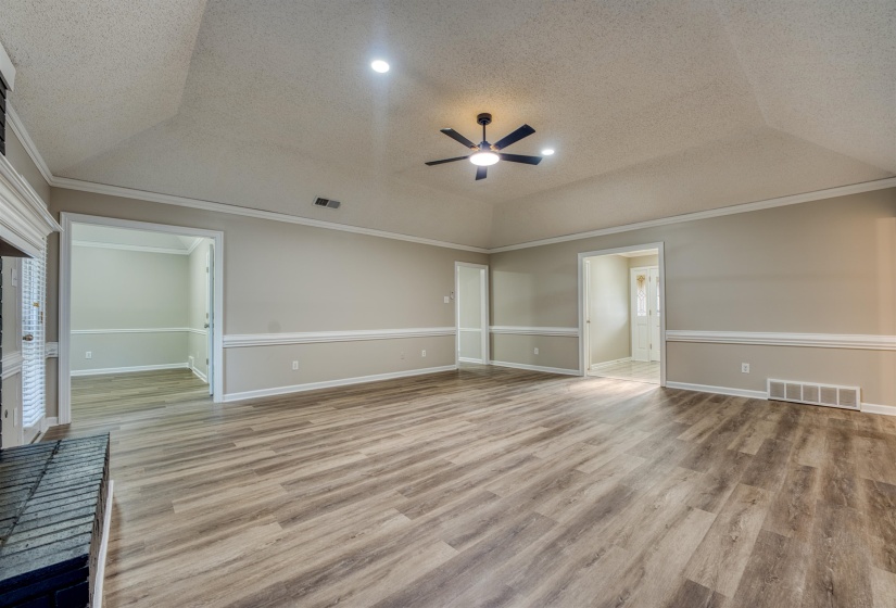 8747 GRANDBURY PL, Memphis, Tennessee 38016, 4 Bedroom Bedrooms, 7 Room Rooms,2.1 BathroomBathrooms,Residential,For Sale,GRANDBURY,0,10229282