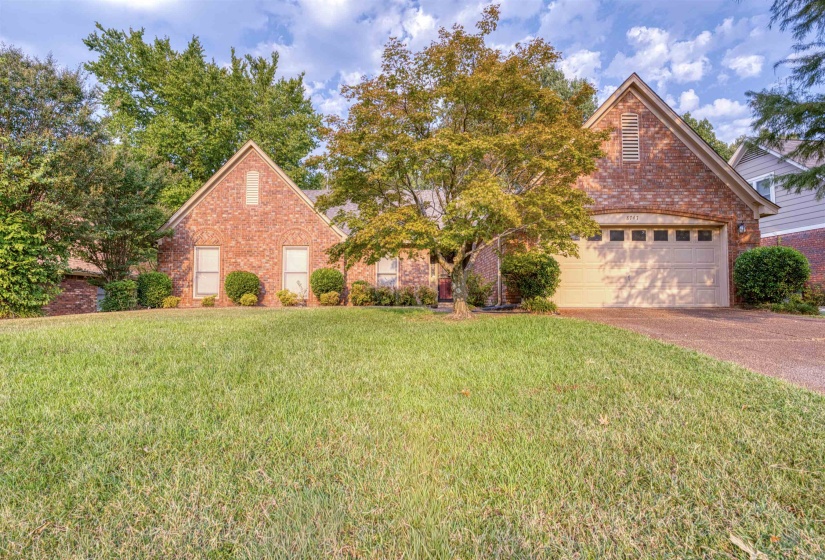 8747 GRANDBURY PL, Memphis, Tennessee 38016, 4 Bedroom Bedrooms, 7 Room Rooms,2.1 BathroomBathrooms,Residential,For Sale,GRANDBURY,0,10229282