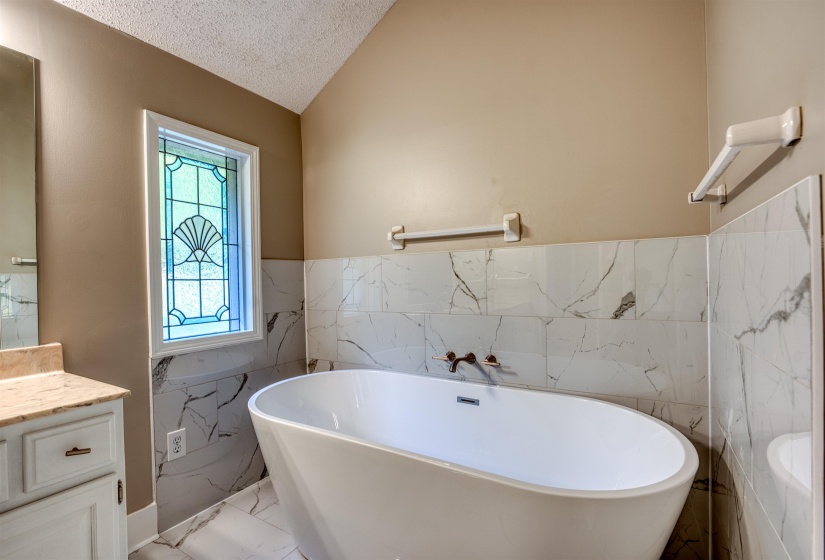 8747 GRANDBURY PL, Memphis, Tennessee 38016, 4 Bedroom Bedrooms, 7 Room Rooms,2.1 BathroomBathrooms,Residential,For Sale,GRANDBURY,0,10229282