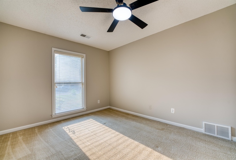 8747 GRANDBURY PL, Memphis, Tennessee 38016, 4 Bedroom Bedrooms, 7 Room Rooms,2.1 BathroomBathrooms,Residential,For Sale,GRANDBURY,0,10229282