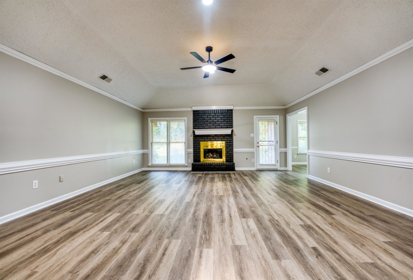 8747 GRANDBURY PL, Memphis, Tennessee 38016, 4 Bedroom Bedrooms, 7 Room Rooms,2.1 BathroomBathrooms,Residential,For Sale,GRANDBURY,0,10229282