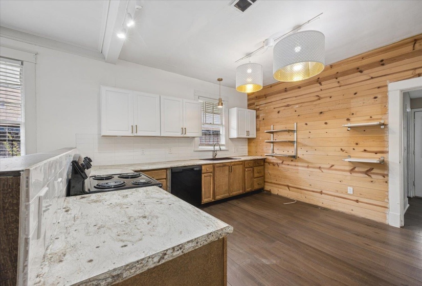 1621 KENDALE AVE, Memphis, Tennessee 38106, 3 Bedroom Bedrooms, 6 Room Rooms,1 BathroomBathrooms,Residential,For Sale,KENDALE,0,10229283