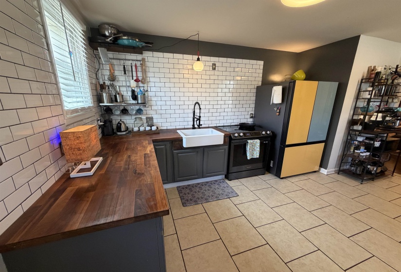 1261 PRESCOTT RD, Memphis, Tennessee 38111, 3 Bedroom Bedrooms, 3 Room Rooms,2 BathroomBathrooms,Residential,For Sale,PRESCOTT,0,10229284
