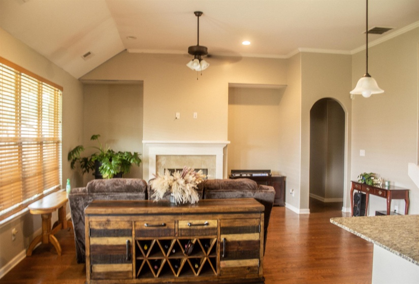 7665 SHADOWCREST CV, Unicorp/Memphis, Tennessee 38125, 4 Bedroom Bedrooms, 7 Room Rooms,3 BathroomBathrooms,Residential,For Sale,SHADOWCREST,0,10229287