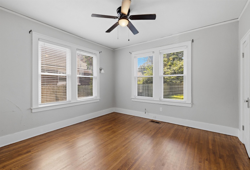 883 EVERGREEN ST, Memphis, Tennessee 38107, 2 Bedroom Bedrooms, 5 Room Rooms,1 BathroomBathrooms,Residential,For Sale,EVERGREEN,0,10229289