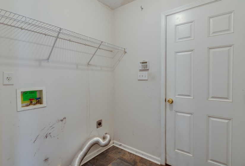 1464 FARMYARD CV, Unincorporated, Tennessee 38016, 3 Bedroom Bedrooms, 5 Room Rooms,2 BathroomBathrooms,Residential,For Sale,FARMYARD,0,10229292
