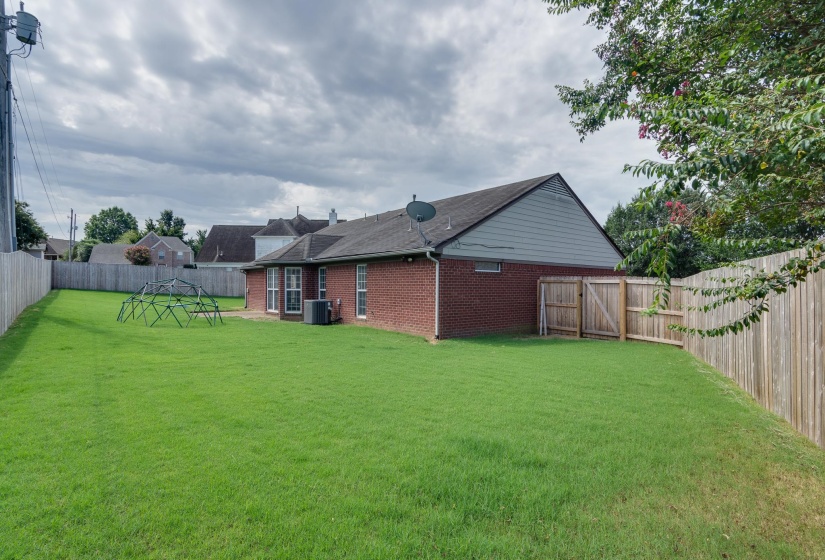 1464 FARMYARD CV, Unincorporated, Tennessee 38016, 3 Bedroom Bedrooms, 5 Room Rooms,2 BathroomBathrooms,Residential,For Sale,FARMYARD,0,10229292