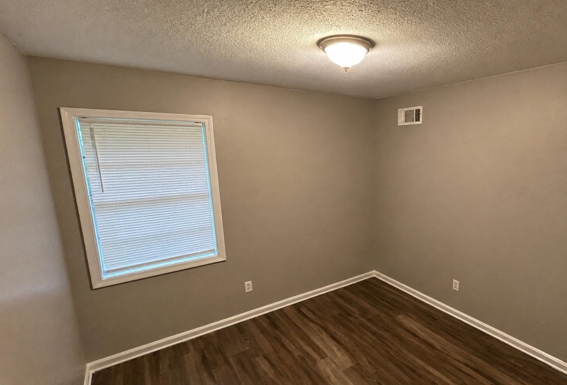 1902 MERRIMAC CV, Southaven, Mississippi 38671-5124, 3 Bedroom Bedrooms, 5 Room Rooms,1.1 BathroomBathrooms,Residential,For Sale,MERRIMAC,0,10229295