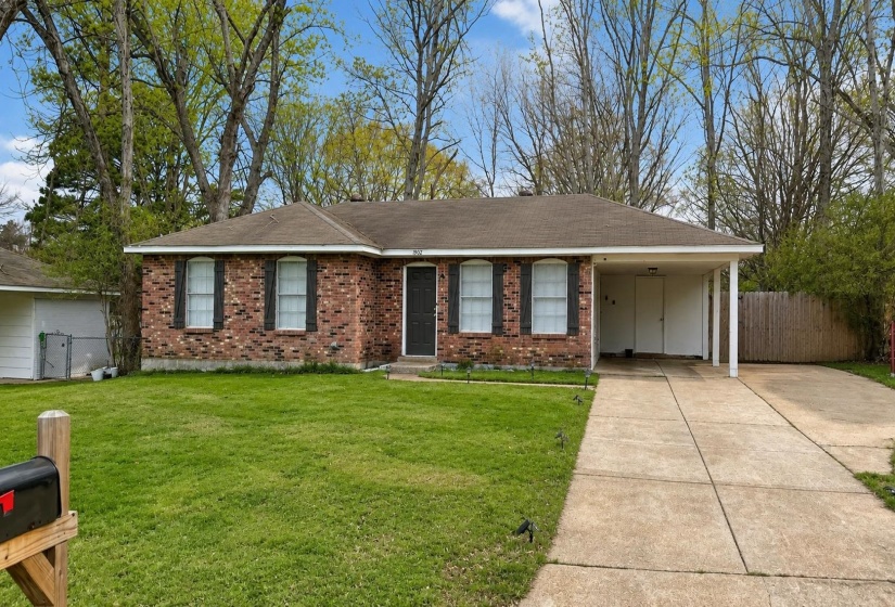 1902 MERRIMAC CV, Southaven, Mississippi 38671-5124, 3 Bedroom Bedrooms, 5 Room Rooms,1.1 BathroomBathrooms,Residential,For Sale,MERRIMAC,0,10229295