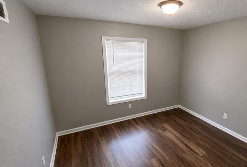 1902 MERRIMAC CV, Southaven, Mississippi 38671-5124, 3 Bedroom Bedrooms, 5 Room Rooms,1.1 BathroomBathrooms,Residential,For Sale,MERRIMAC,0,10229295