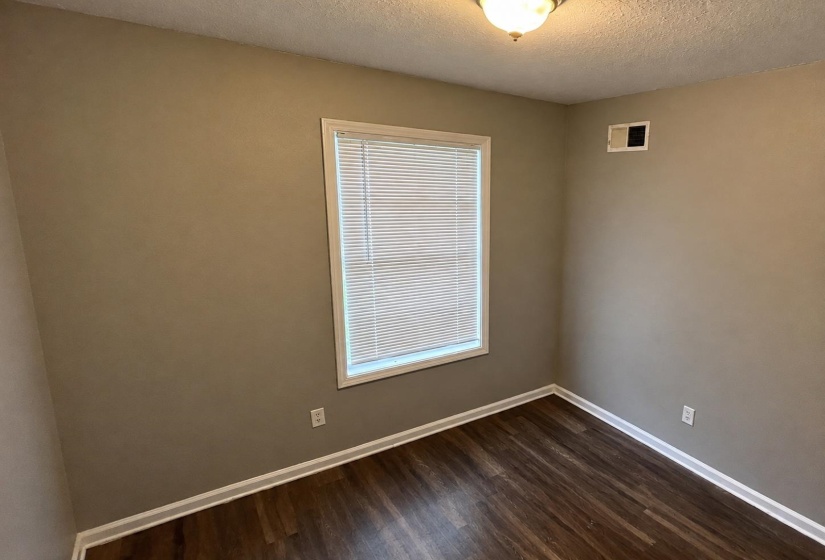1902 MERRIMAC CV, Southaven, Mississippi 38671-5124, 3 Bedroom Bedrooms, 5 Room Rooms,1.1 BathroomBathrooms,Residential,For Sale,MERRIMAC,0,10229295