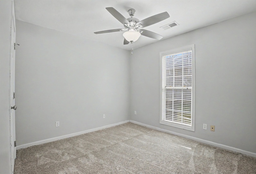 9 BROADLEAF CV, Jackson, Tennessee 38305, 3 Bedroom Bedrooms, 9 Room Rooms,2 BathroomBathrooms,Residential,For Sale,BROADLEAF,0,10229296