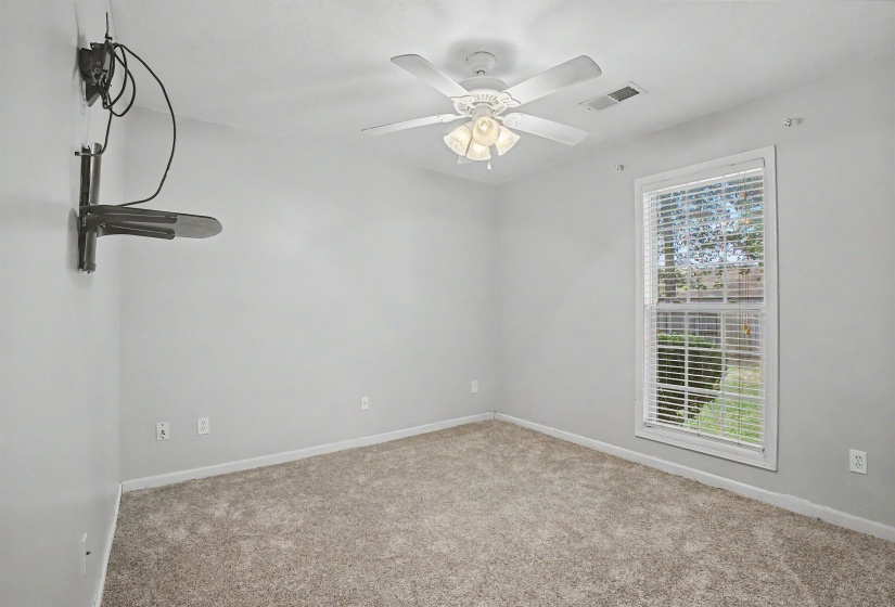 9 BROADLEAF CV, Jackson, Tennessee 38305, 3 Bedroom Bedrooms, 9 Room Rooms,2 BathroomBathrooms,Residential,For Sale,BROADLEAF,0,10229296