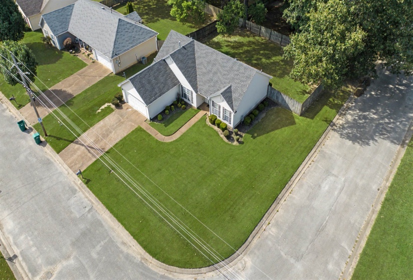 9 BROADLEAF CV, Jackson, Tennessee 38305, 3 Bedroom Bedrooms, 9 Room Rooms,2 BathroomBathrooms,Residential,For Sale,BROADLEAF,0,10229296