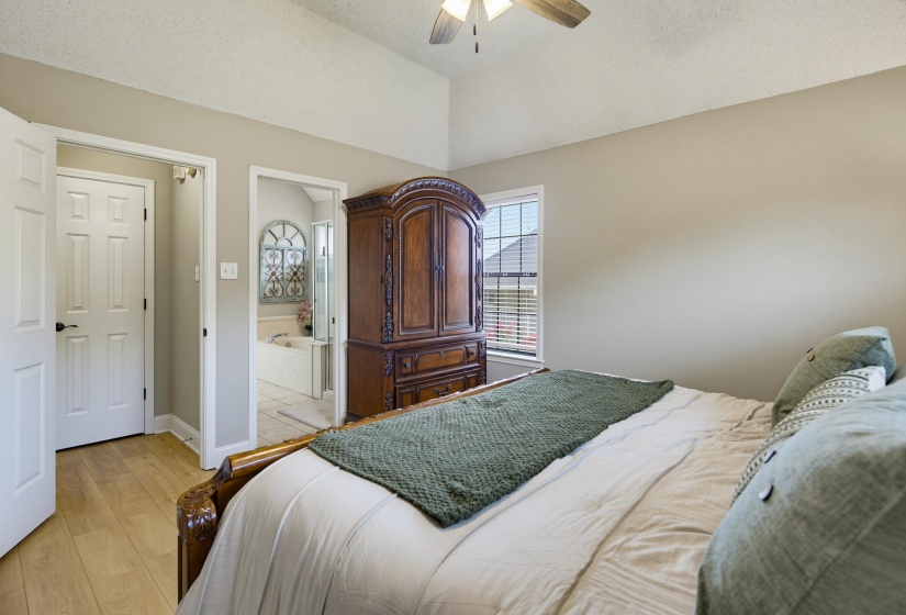7685 SHADOW HILLS DR, Bartlett, Tennessee 38002, 3 Bedroom Bedrooms, 3 Room Rooms,2 BathroomBathrooms,Residential,For Sale,SHADOW HILLS,0,10229297