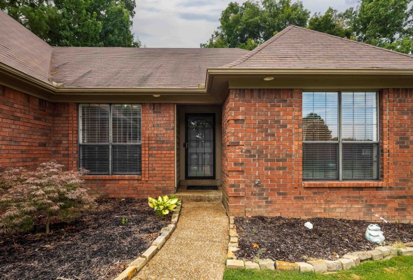 7685 SHADOW HILLS DR, Bartlett, Tennessee 38002, 3 Bedroom Bedrooms, 3 Room Rooms,2 BathroomBathrooms,Residential,For Sale,SHADOW HILLS,0,10229297
