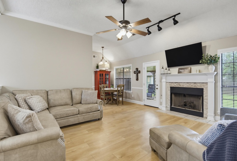 7685 SHADOW HILLS DR, Bartlett, Tennessee 38002, 3 Bedroom Bedrooms, 3 Room Rooms,2 BathroomBathrooms,Residential,For Sale,SHADOW HILLS,0,10229297