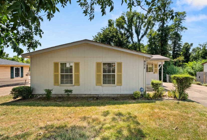 933 WESTERN PARK DR, Memphis, Tennessee 38109, 3 Bedroom Bedrooms, 6 Room Rooms,1 BathroomBathrooms,Residential,For Sale,WESTERN PARK,0,10229299