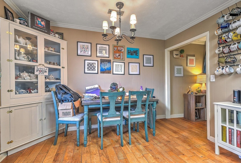 1837 MOUNTAIN VIEW AVE, Other, Tennessee 37664, 4 Bedroom Bedrooms, 8 Room Rooms,2.1 BathroomBathrooms,Residential,For Sale,MOUNTAIN VIEW,0,10229302