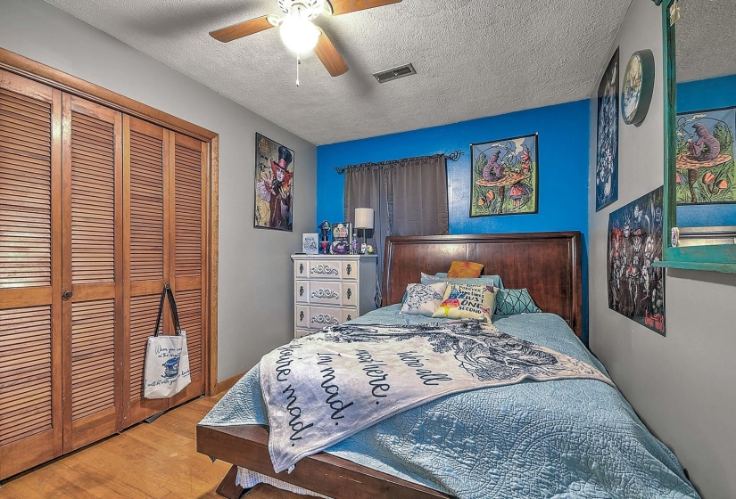 1837 MOUNTAIN VIEW AVE, Other, Tennessee 37664, 4 Bedroom Bedrooms, 8 Room Rooms,2.1 BathroomBathrooms,Residential,For Sale,MOUNTAIN VIEW,0,10229302