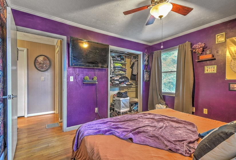 1837 MOUNTAIN VIEW AVE, Other, Tennessee 37664, 4 Bedroom Bedrooms, 8 Room Rooms,2.1 BathroomBathrooms,Residential,For Sale,MOUNTAIN VIEW,0,10229302