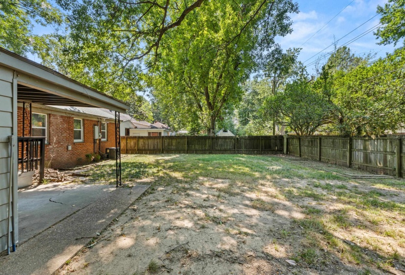 1285 MERRYCREST DR, Memphis, Tennessee 38111, 3 Bedroom Bedrooms, 6 Room Rooms,2 BathroomBathrooms,Residential,For Sale,MERRYCREST,0,10229303