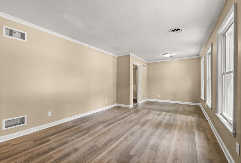 1285 MERRYCREST DR, Memphis, Tennessee 38111, 3 Bedroom Bedrooms, 6 Room Rooms,2 BathroomBathrooms,Residential,For Sale,MERRYCREST,0,10229303