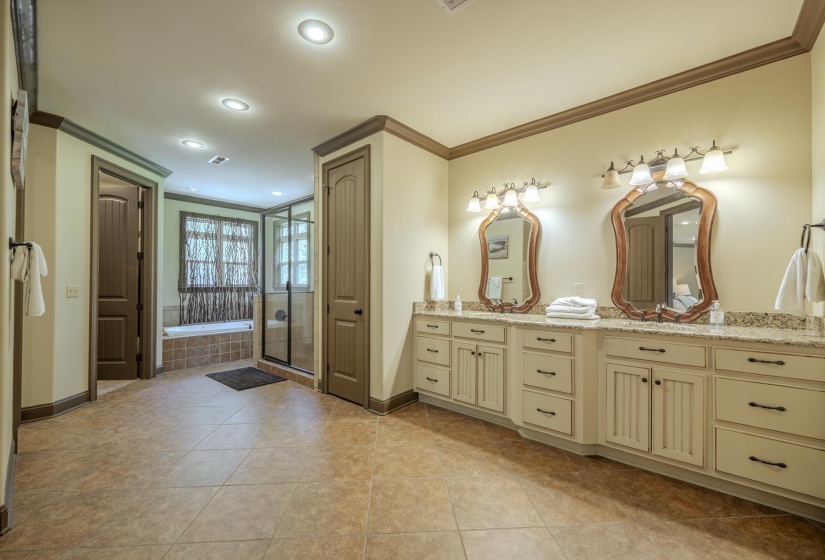 135 INDIGO PT, Savannah, Tennessee 38372, 6 Bedroom Bedrooms, 10 Room Rooms,3 BathroomBathrooms,Residential,For Sale,INDIGO,0,10229308