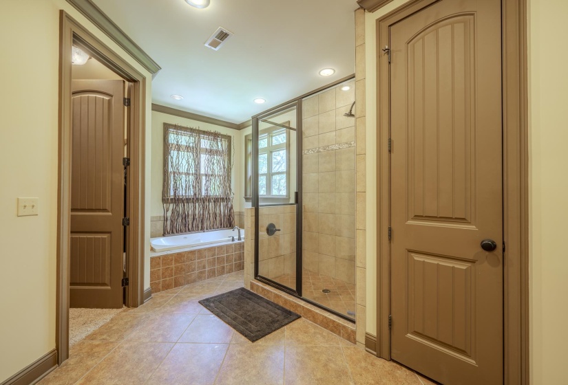 135 INDIGO PT, Savannah, Tennessee 38372, 6 Bedroom Bedrooms, 10 Room Rooms,3 BathroomBathrooms,Residential,For Sale,INDIGO,0,10229308