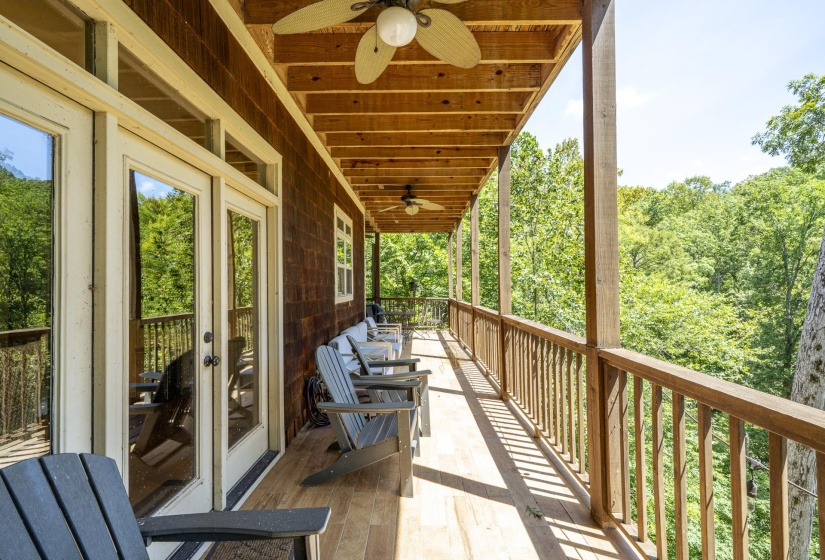 135 INDIGO PT, Savannah, Tennessee 38372, 6 Bedroom Bedrooms, 10 Room Rooms,3 BathroomBathrooms,Residential,For Sale,INDIGO,0,10229308