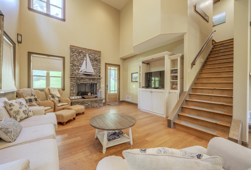 135 INDIGO PT, Savannah, Tennessee 38372, 6 Bedroom Bedrooms, 10 Room Rooms,3 BathroomBathrooms,Residential,For Sale,INDIGO,0,10229308