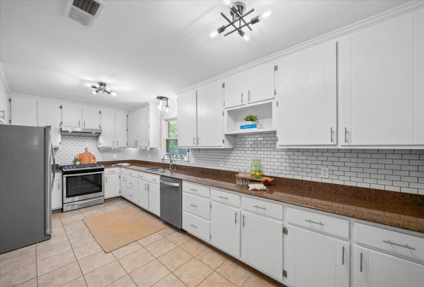 5126 SEQUOIA AVE, Memphis, Tennessee 38117, 3 Bedroom Bedrooms, 7 Room Rooms,2 BathroomBathrooms,Residential,For Sale,SEQUOIA,0,10229311