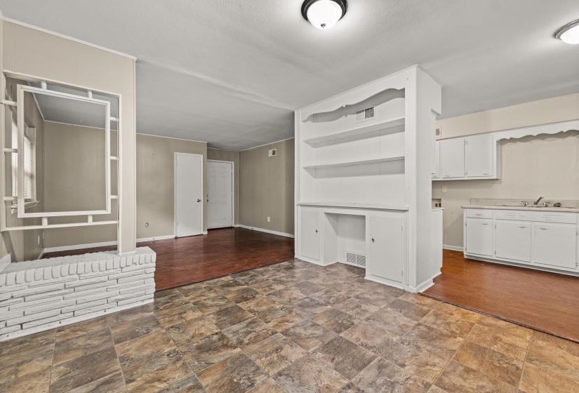 2415 DEBBY CV, Memphis, Tennessee 38127, 3 Bedroom Bedrooms, 6 Room Rooms,1 BathroomBathrooms,Residential,For Sale,DEBBY,0,10229321