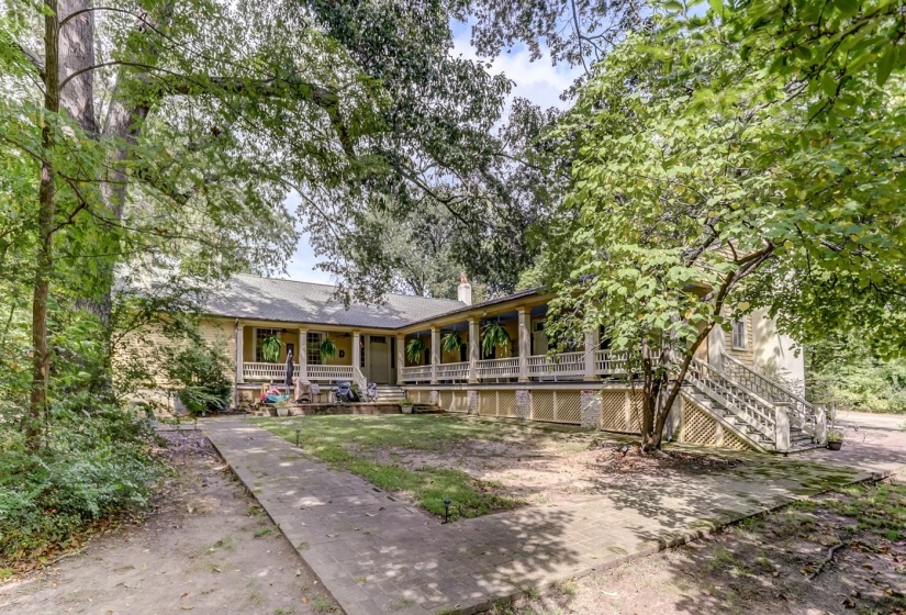 127 GHOLSON AVE, Holly Springs, Mississippi 38635, 4 Bedroom Bedrooms, 11 Room Rooms,2.1 BathroomBathrooms,Residential,For Sale,GHOLSON,0,10229322