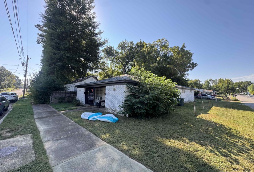 3133 NATHAN AVE, Memphis, Tennessee 38112, 2 Bedroom Bedrooms, 0 ,1 BathroomBathrooms,Duplexes,For Sale,NATHAN,0,10229329