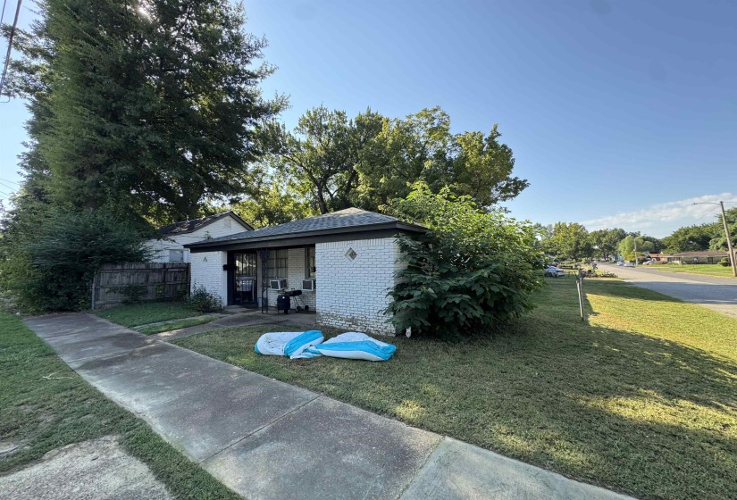 3133 NATHAN AVE, Memphis, Tennessee 38112, 2 Bedroom Bedrooms, 0 ,1 BathroomBathrooms,Duplexes,For Sale,NATHAN,0,10229329