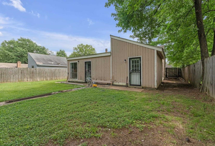 6128 RAINTREE DR, Memphis, Tennessee 38115, 3 Bedroom Bedrooms, 7 Room Rooms,2 BathroomBathrooms,Residential,For Sale,RAINTREE,0,10218265