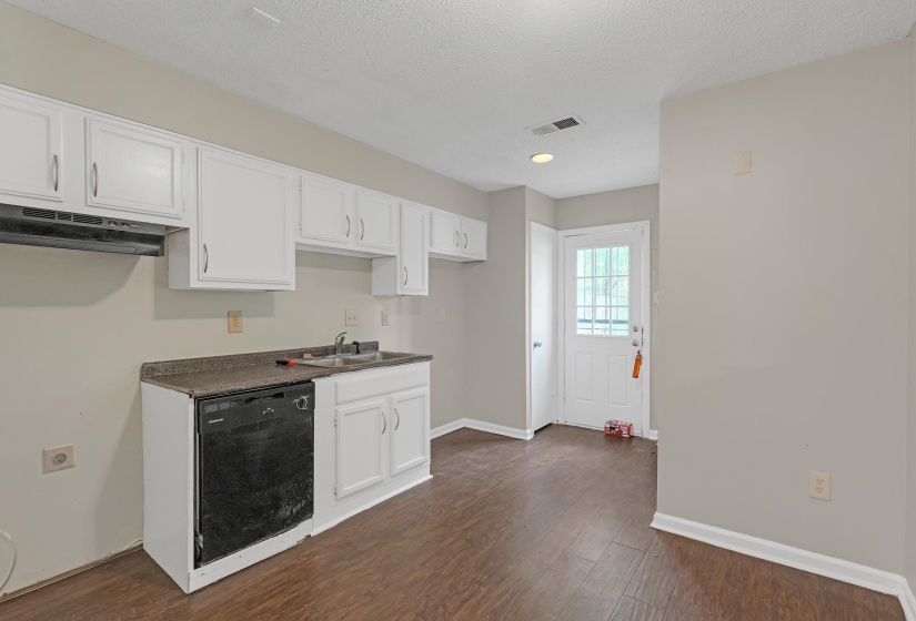 6128 RAINTREE DR, Memphis, Tennessee 38115, 3 Bedroom Bedrooms, 7 Room Rooms,2 BathroomBathrooms,Residential,For Sale,RAINTREE,0,10218265